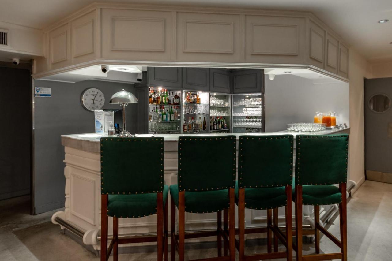 Feir'S Park Hotel & Rooftop Буэнос-Айрес Экстерьер фото The bar at the hotel